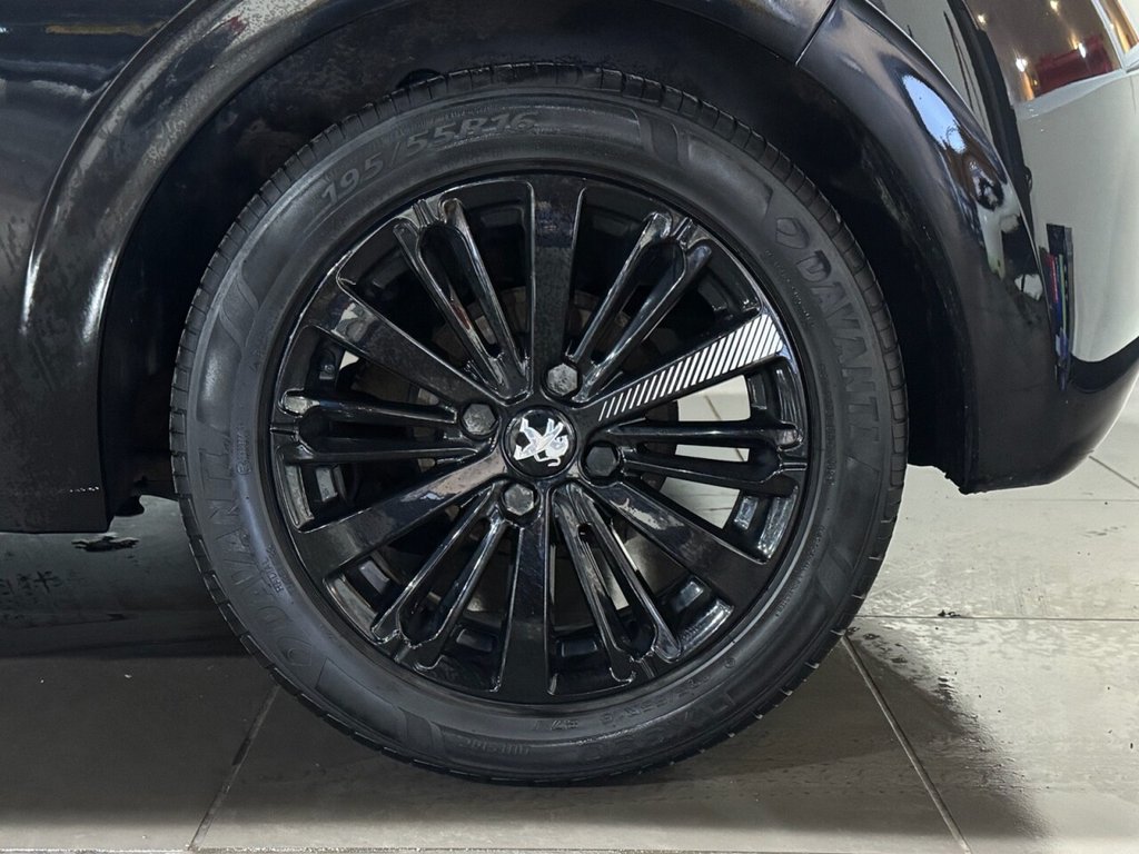 Used Peugeot 208 2018 for sale - 77919812: Photo 9