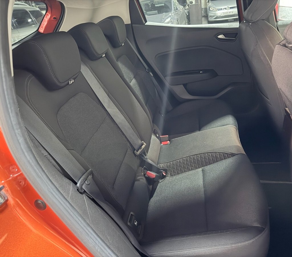 Used Renault Clio 2019 for sale - 77990746: Photo 30