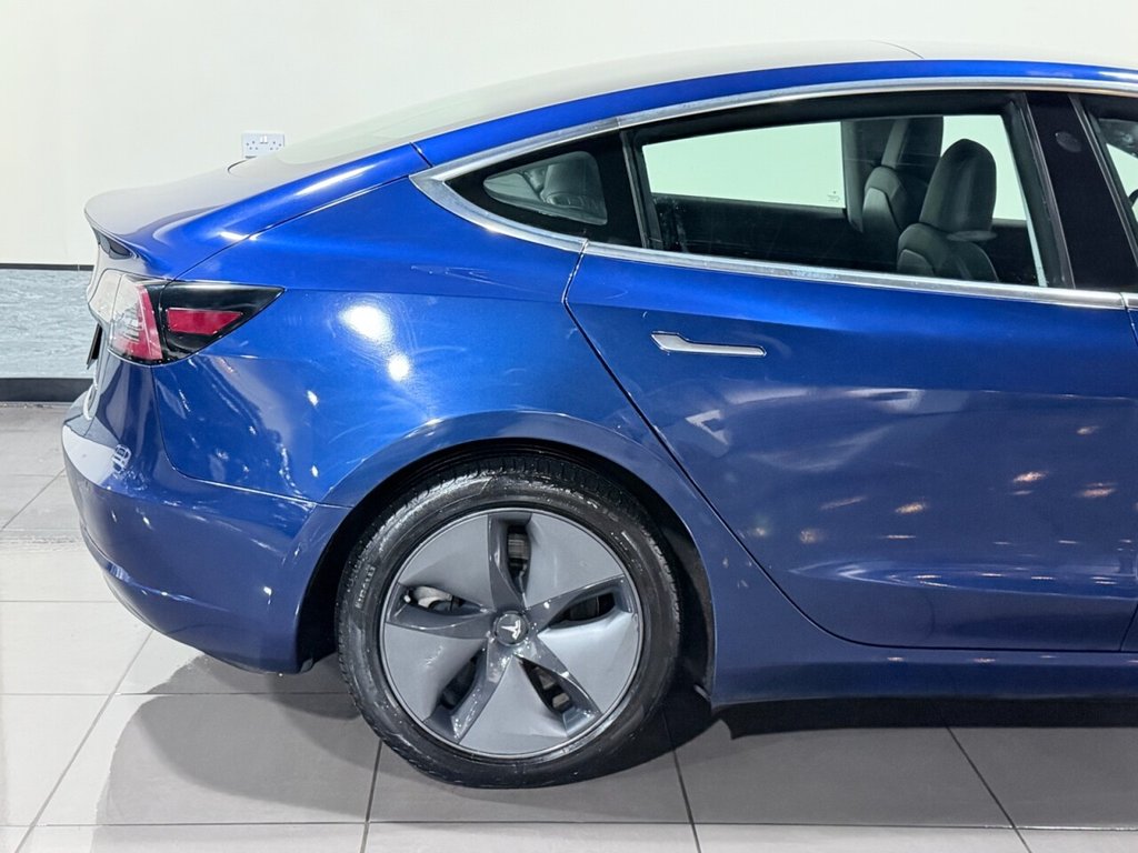 Used Tesla Model 3 2020 for sale - 76883262: Photo 11