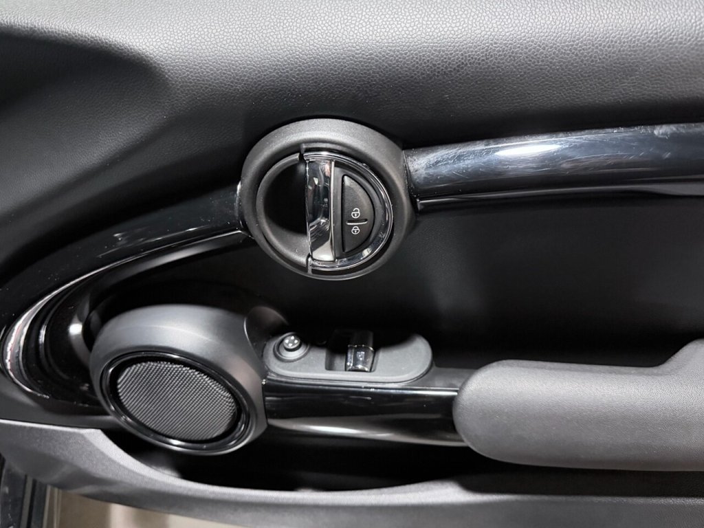 Used MINI Hatch 2017 for sale - 77328520: Photo 25