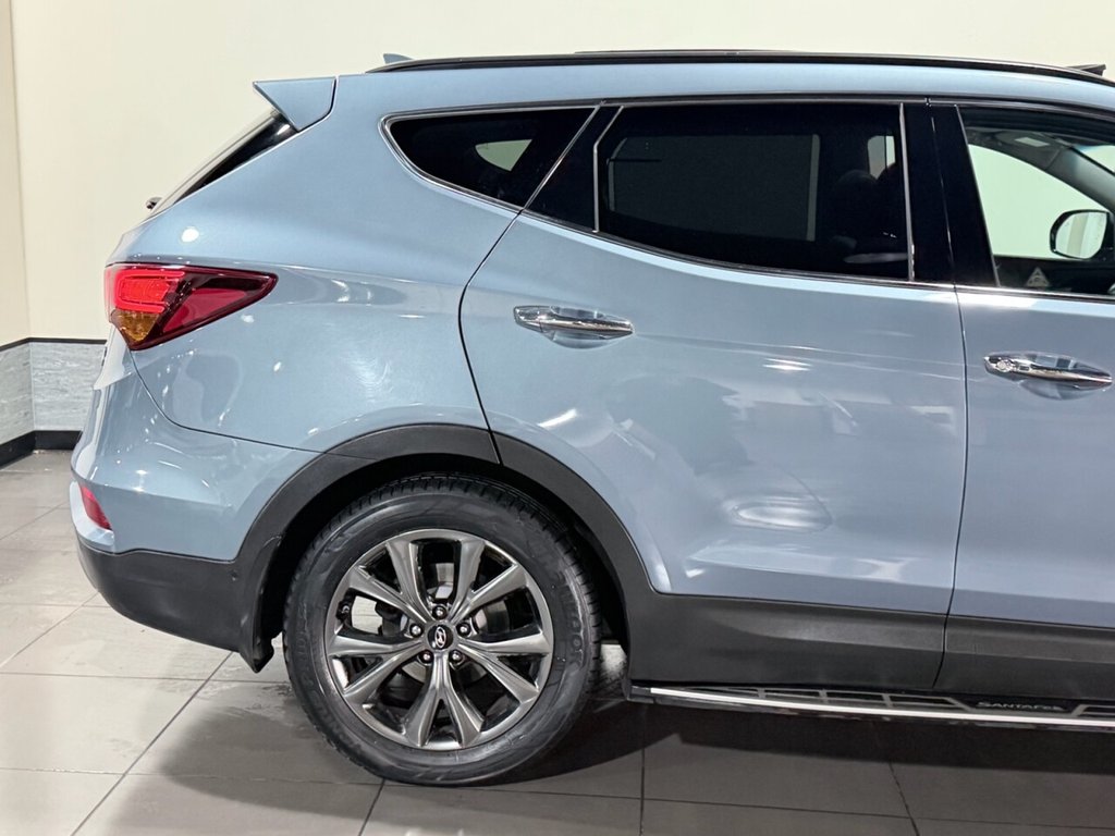 Used Hyundai Santa Fe 2017 for sale - 76962186: Photo 18