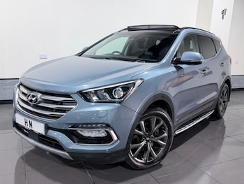 Used Hyundai Santa Fe 2017 for sale - 76962186: Photo