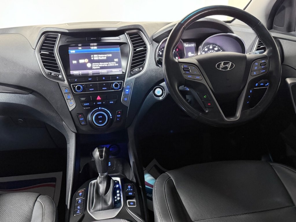 Used Hyundai Santa Fe 2017 for sale - 76962186: Photo 29