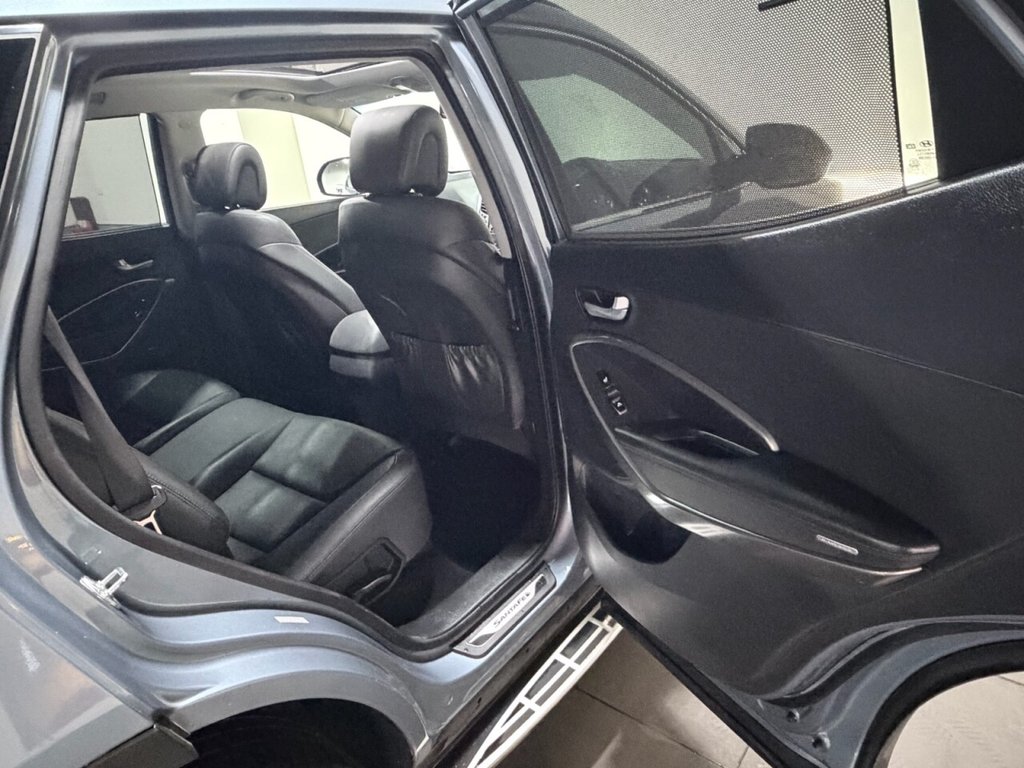 Used Hyundai Santa Fe 2017 for sale - 76962186: Photo 32