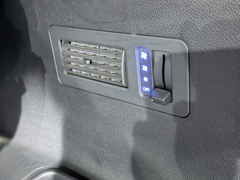 Used Hyundai Santa Fe 2017 for sale - 76962186: Photo 36