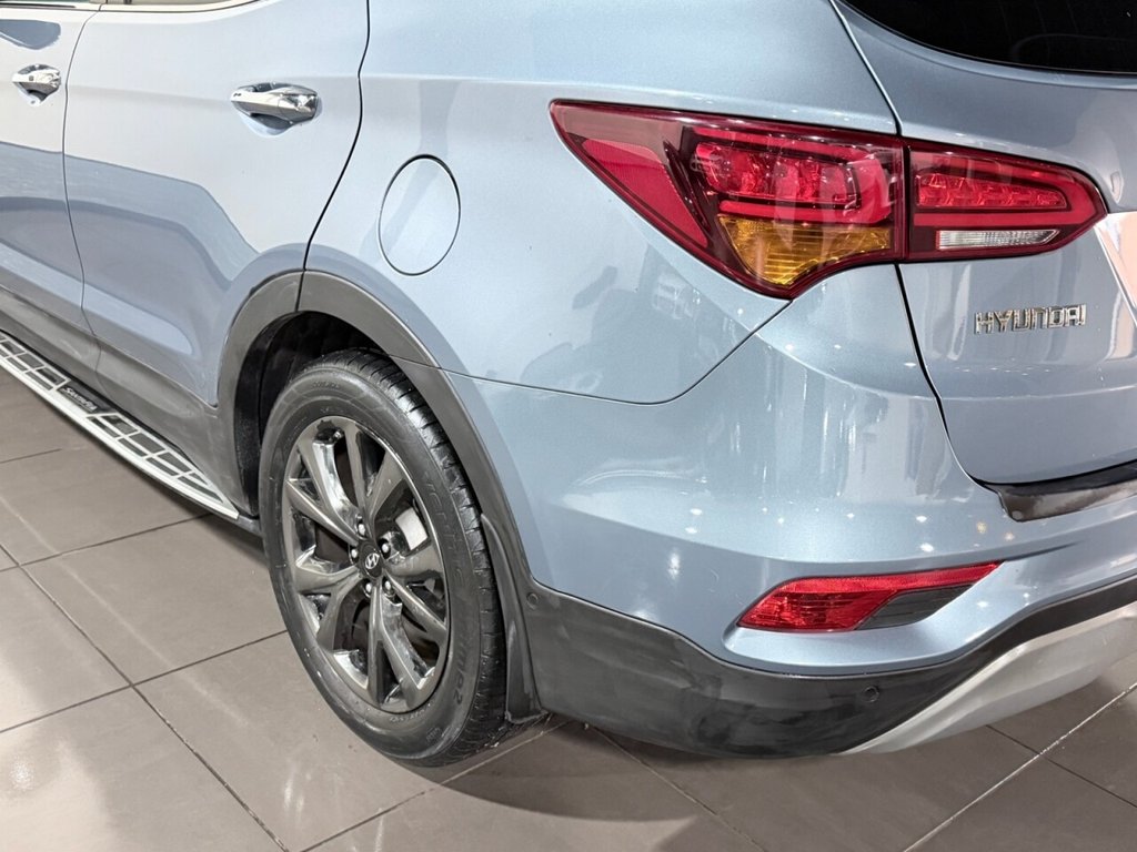Used Hyundai Santa Fe 2017 for sale - 76962186: Photo 38