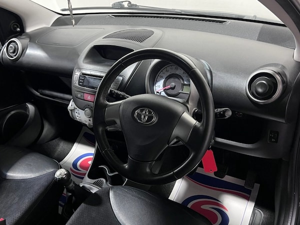 Used Toyota AYGO 2013 for sale - 76291187: Photo 24