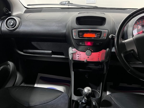 Used Toyota AYGO 2013 for sale - 76291187: Photo 27