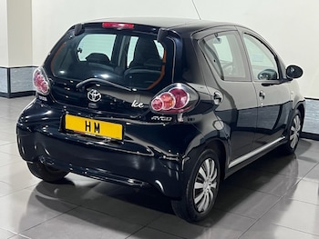 Used Toyota AYGO 2013 for sale - 76291187: Photo 2