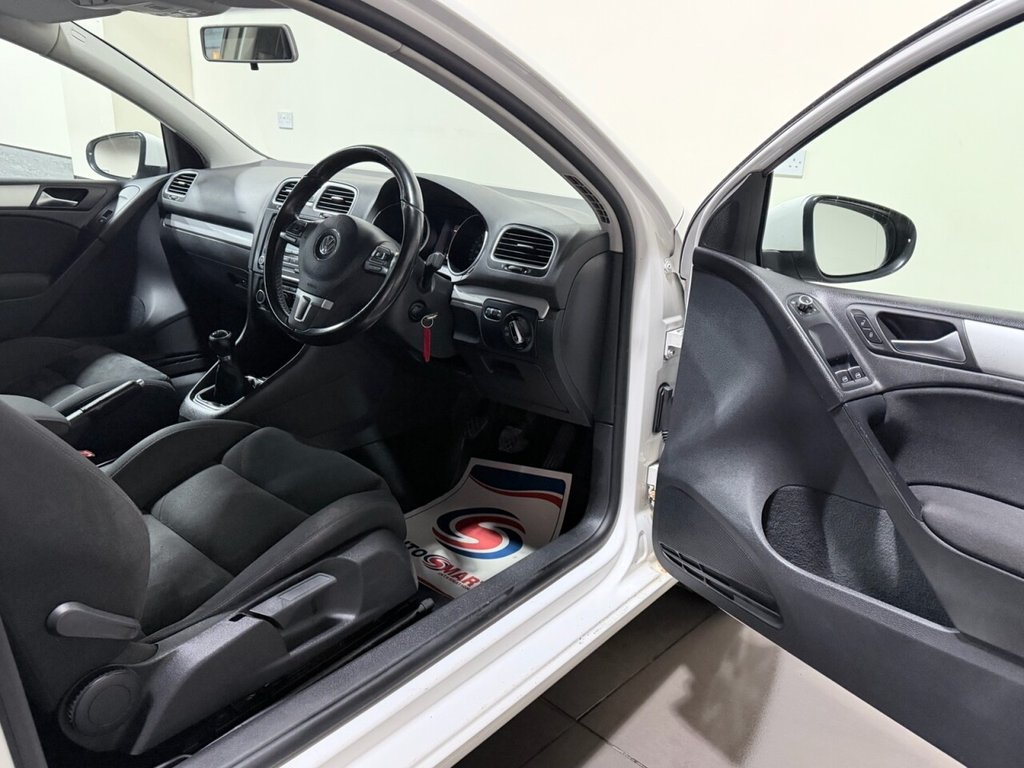 Used Volkswagen Golf 2011 for sale - 77666797: Photo 21
