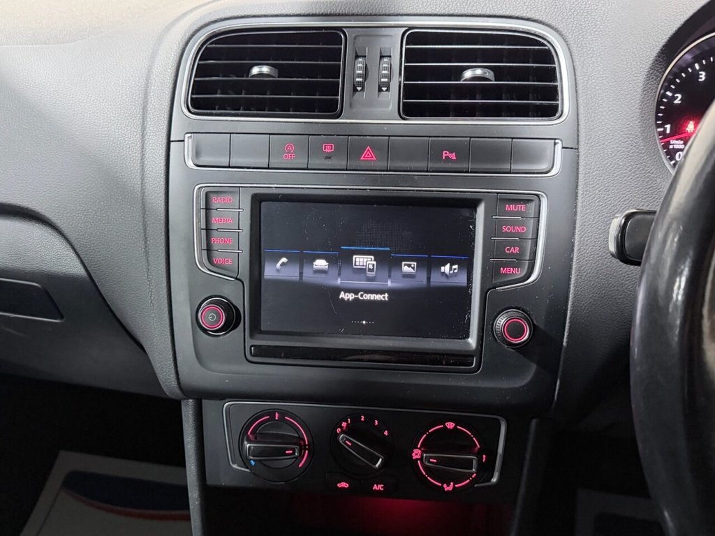 Used Volkswagen Polo 2017 for sale - 76883460: Photo 10