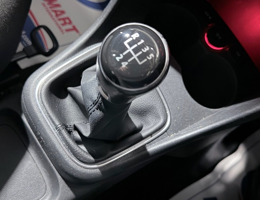 Used Volkswagen Polo 2017 for sale - 76883460: Photo 12