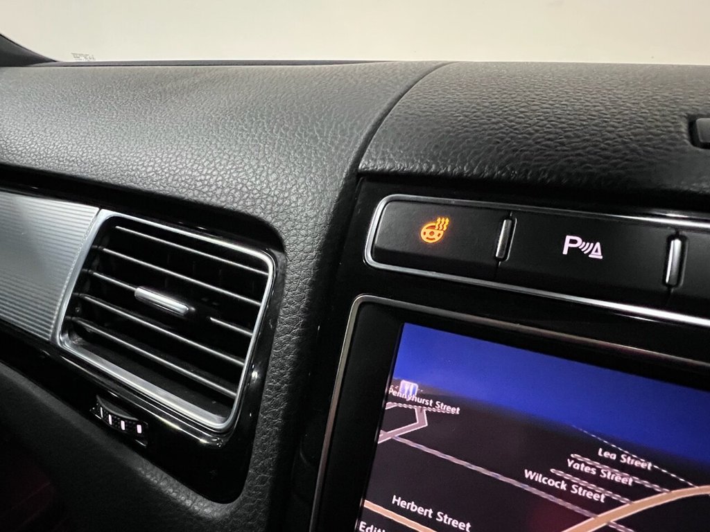 Used Volkswagen Touareg 2016 for sale - 76909705: Photo 13