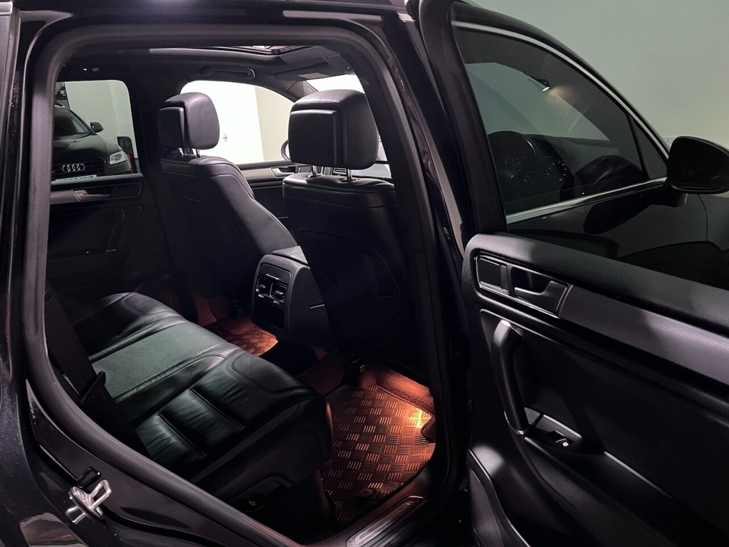 Used Volkswagen Touareg 2016 for sale - 76909705: Photo 29