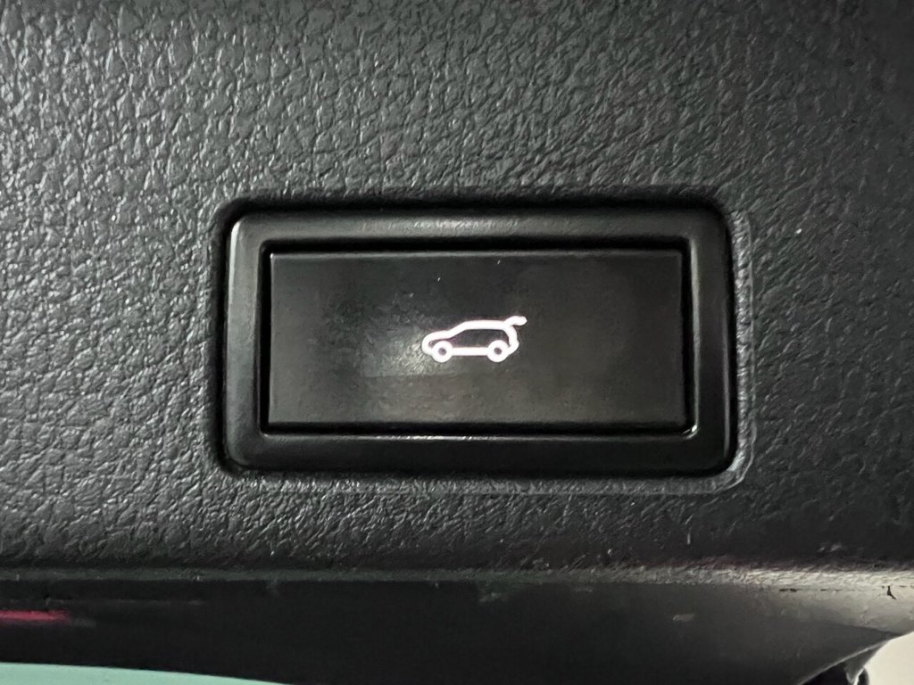 Used Volkswagen Touareg 2016 for sale - 76909705: Photo 36