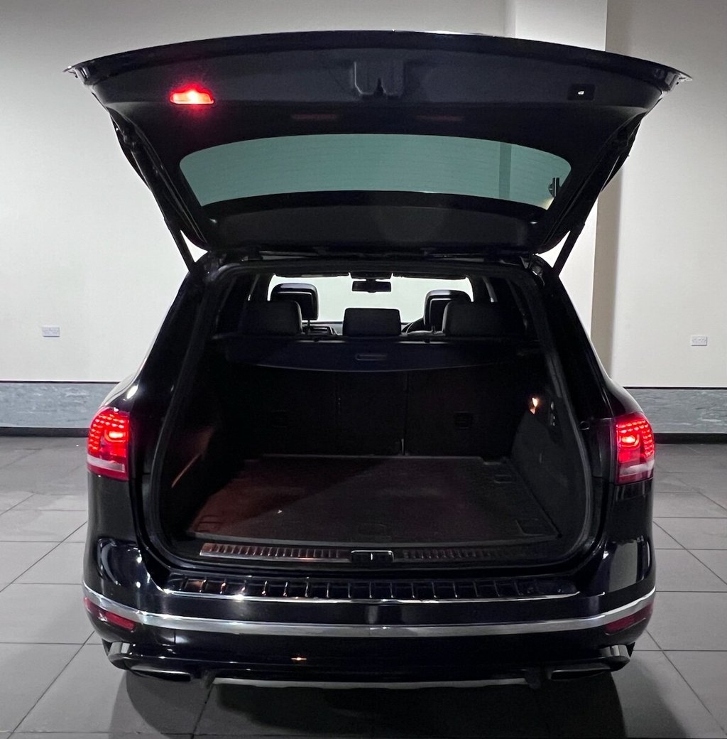 Used Volkswagen Touareg 2016 for sale - 76909705: Photo 38