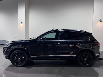 Used Volkswagen Touareg 2016 for sale - 76909705: Photo