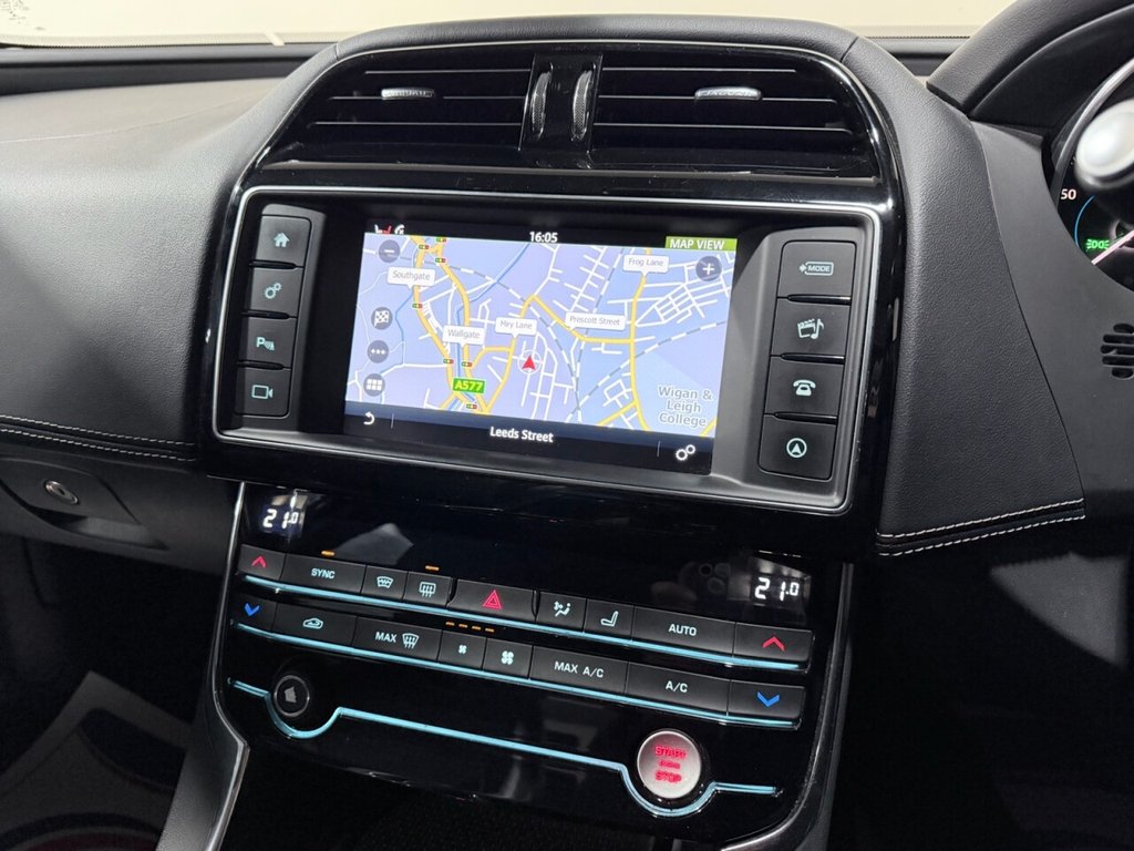 Used Jaguar XE 2016 for sale - 77356172: Photo 10