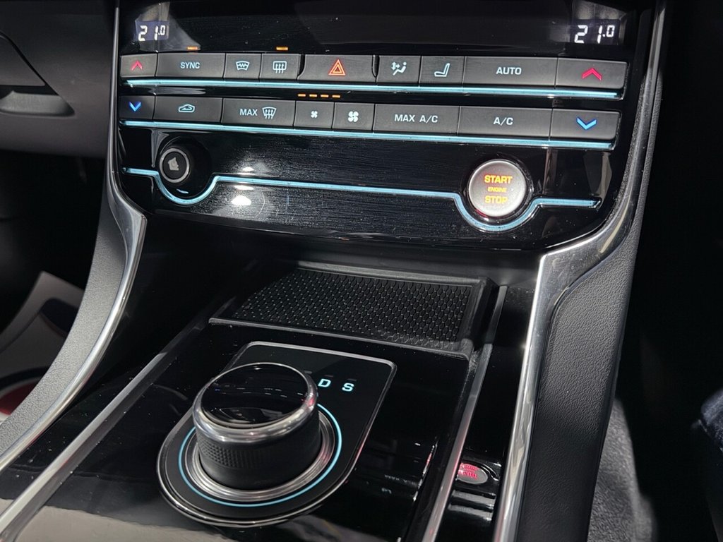 Used Jaguar XE 2016 for sale - 77356172: Photo 12