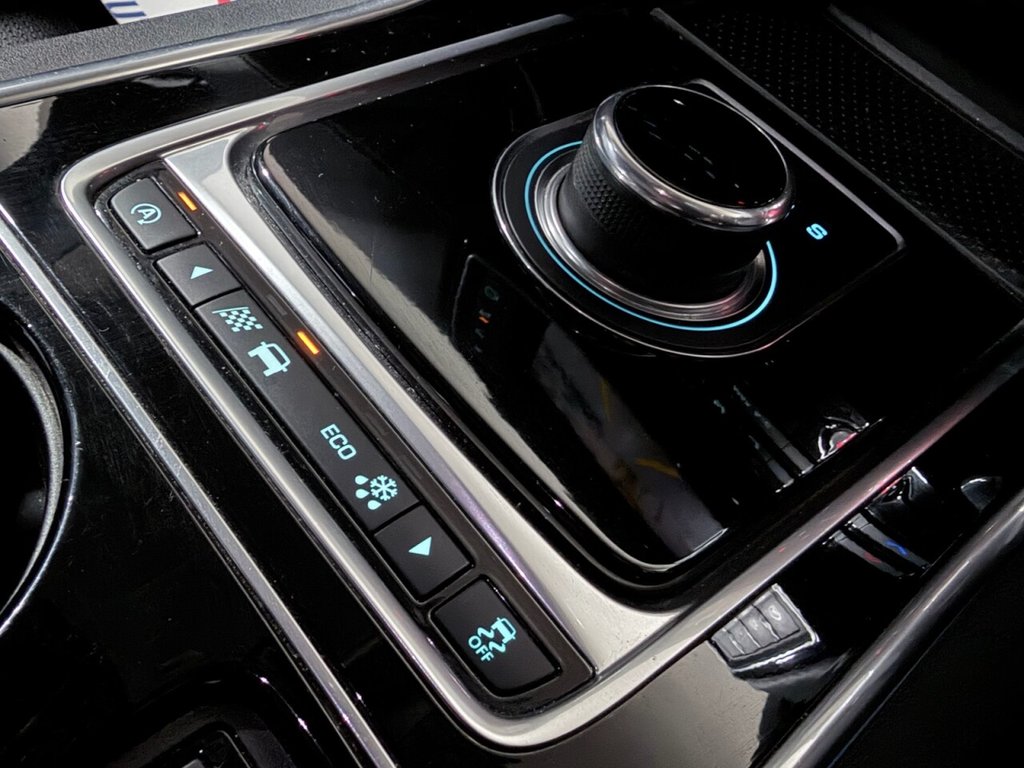 Used Jaguar XE 2016 for sale - 77356172: Photo 13