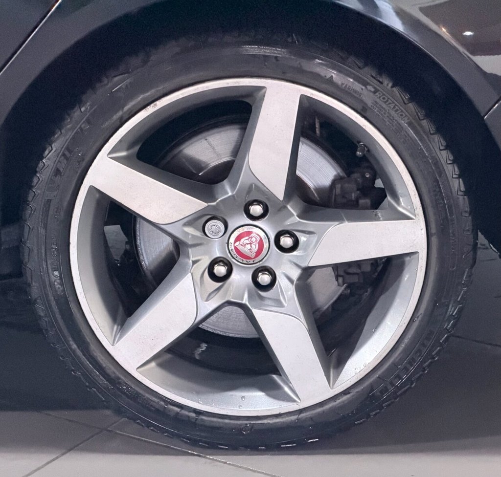 Used Jaguar XE 2016 for sale - 77356172: Photo 39