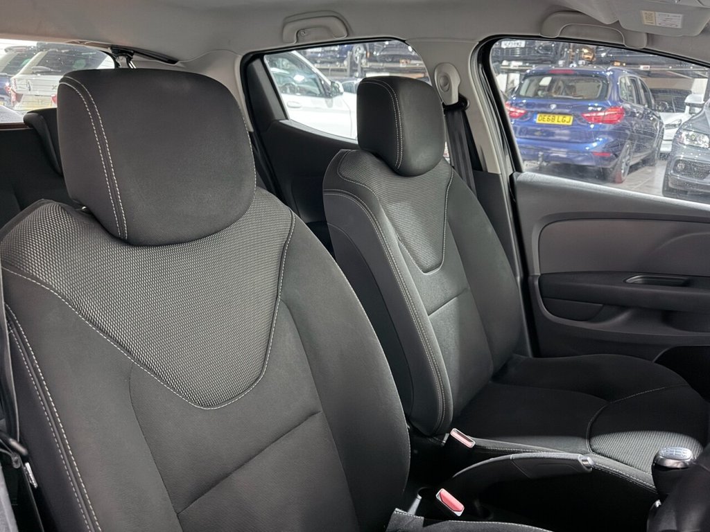 Used Renault Clio 2017 for sale - 77250301: Photo 13