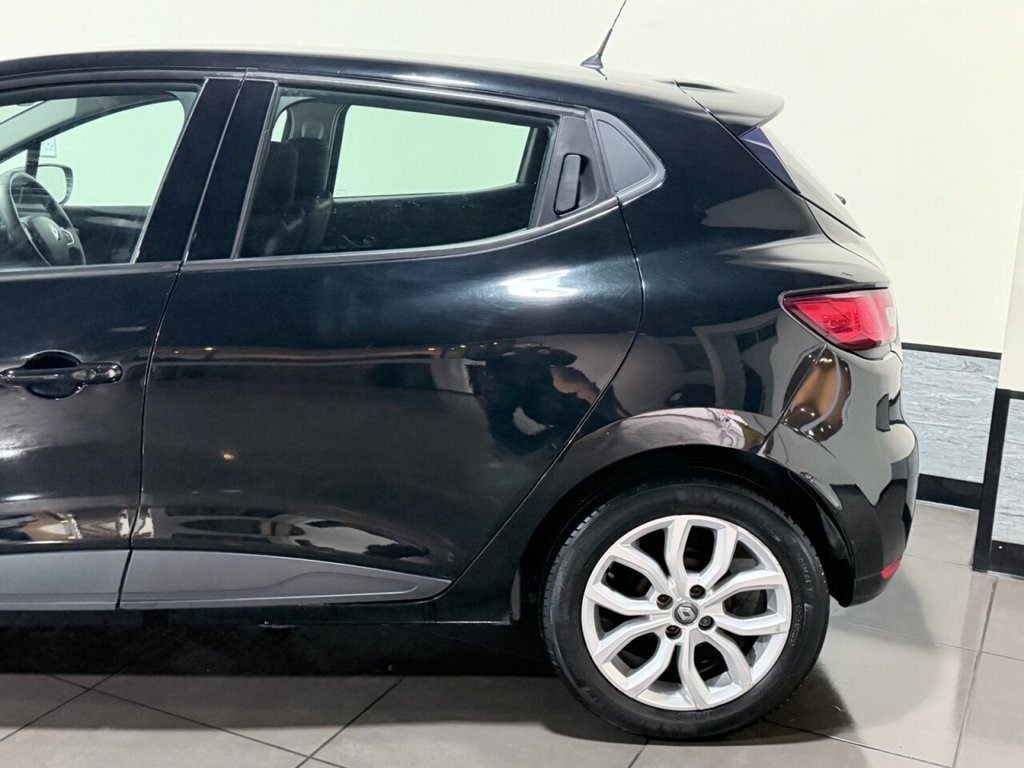 Used Renault Clio 2017 for sale - 77250301: Photo 17