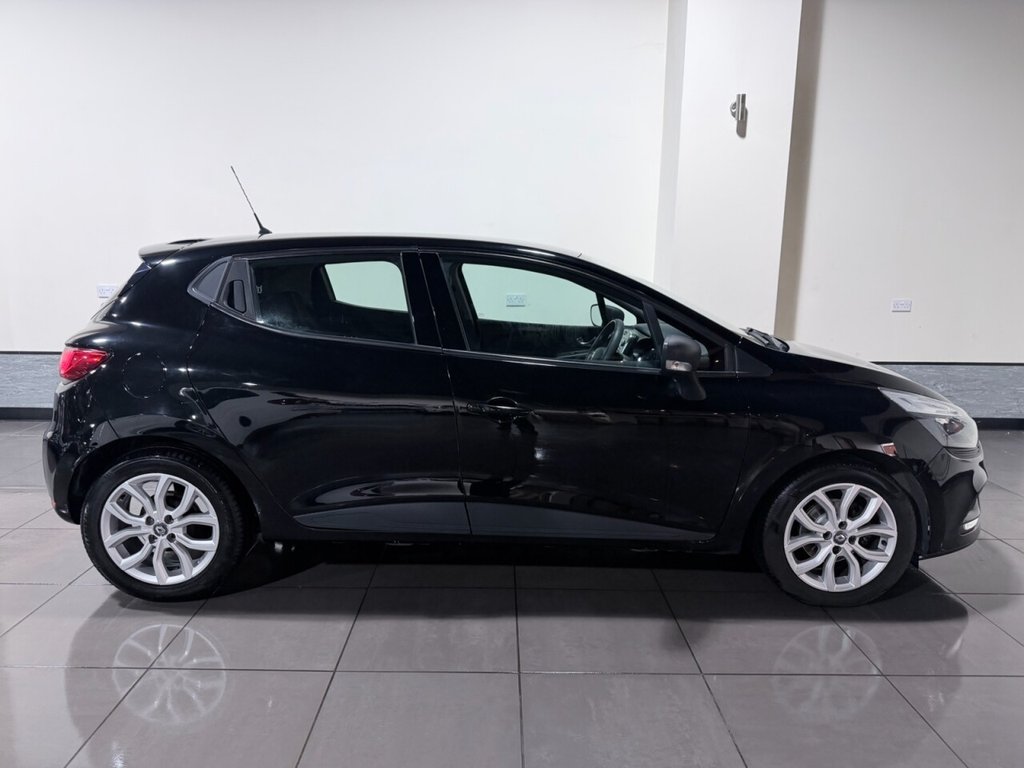 Used Renault Clio 2017 for sale - 77250301: Photo 3