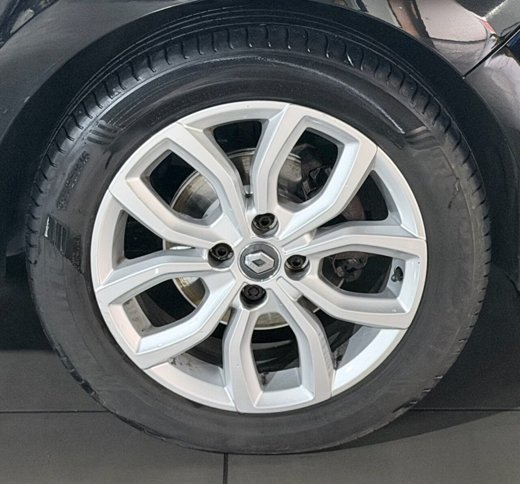 Used Renault Clio 2017 for sale - 77250301: Photo 35