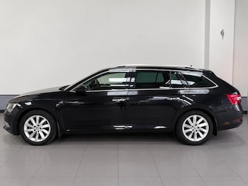 Used Skoda Superb 2018 for sale - 78768630: Photo