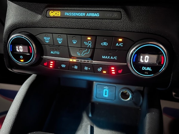 Used Ford Focus 2020 for sale - 76266704: Photo 11