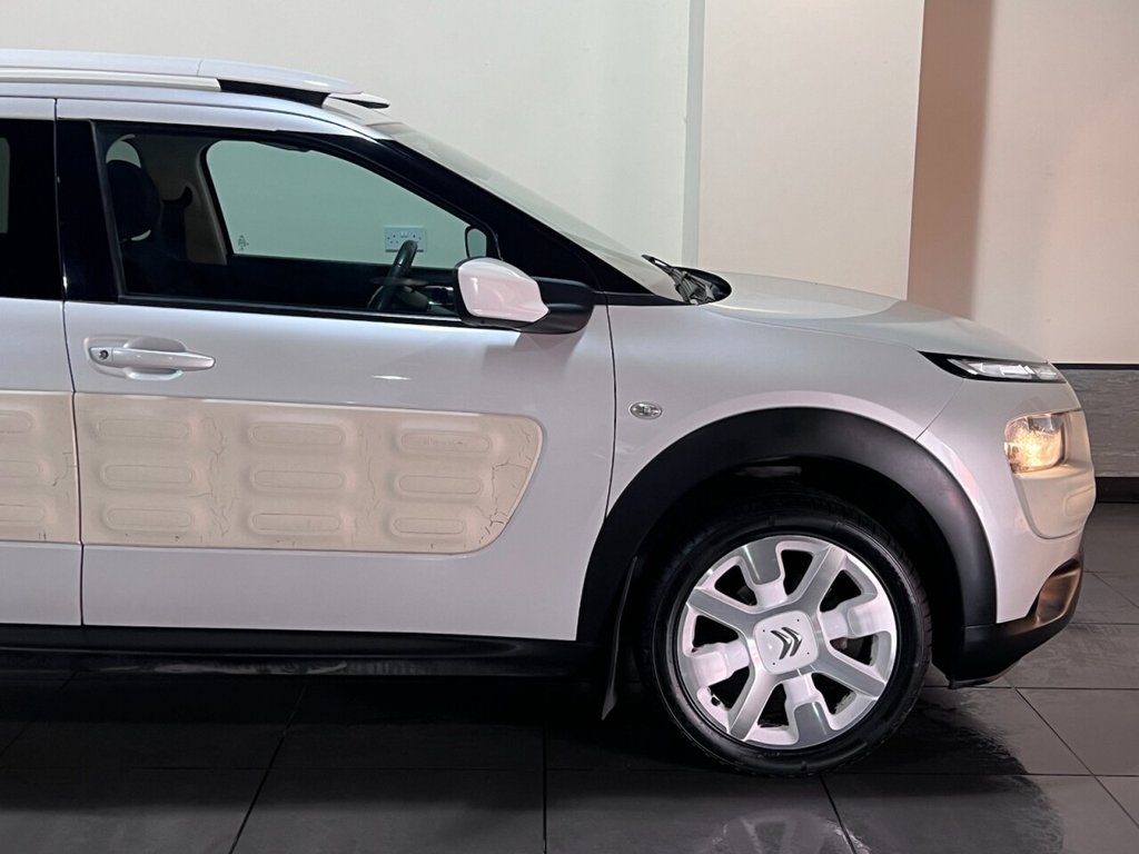 Used Citroen C4 Cactus 2018 for sale - 76797589: Photo 15