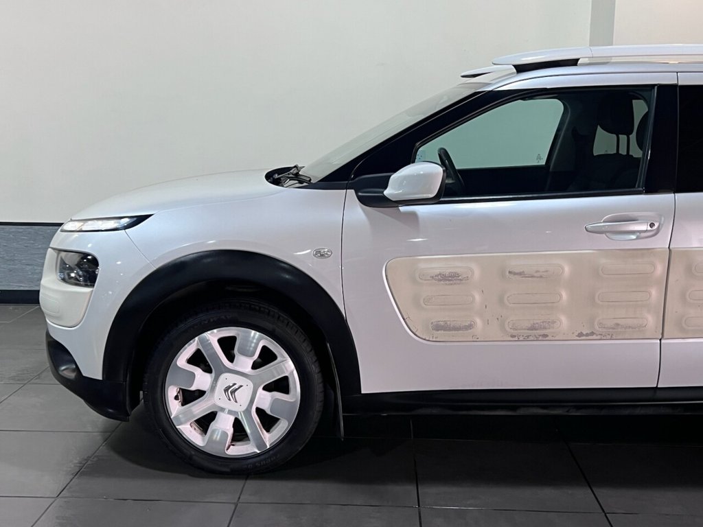 Used Citroen C4 Cactus 2018 for sale - 76797589: Photo 16