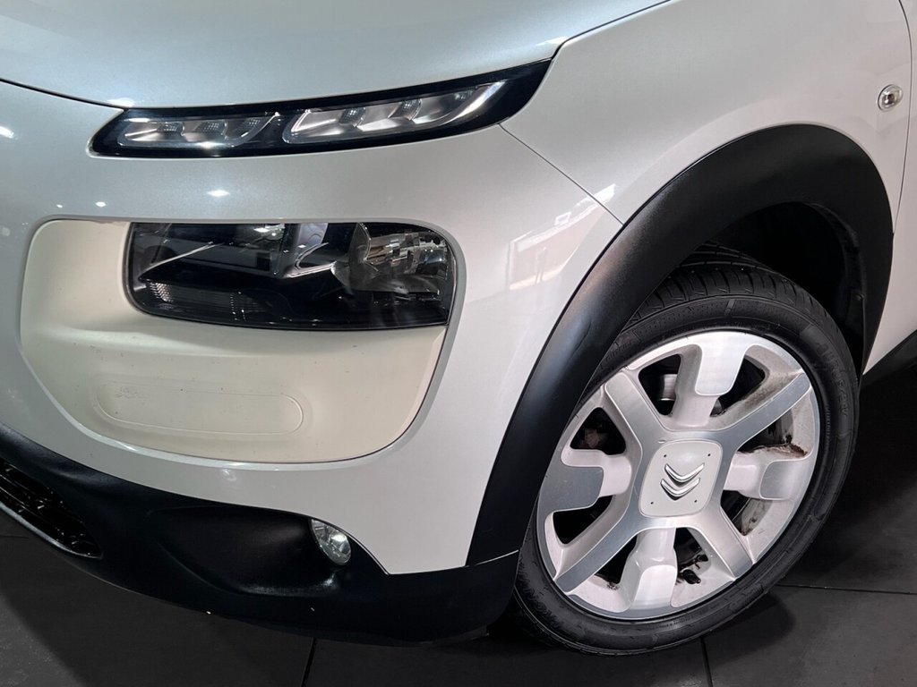 Used Citroen C4 Cactus 2018 for sale - 76797589: Photo 20