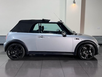 Used MINI Convertible 2007 for sale - 75512026: Photo