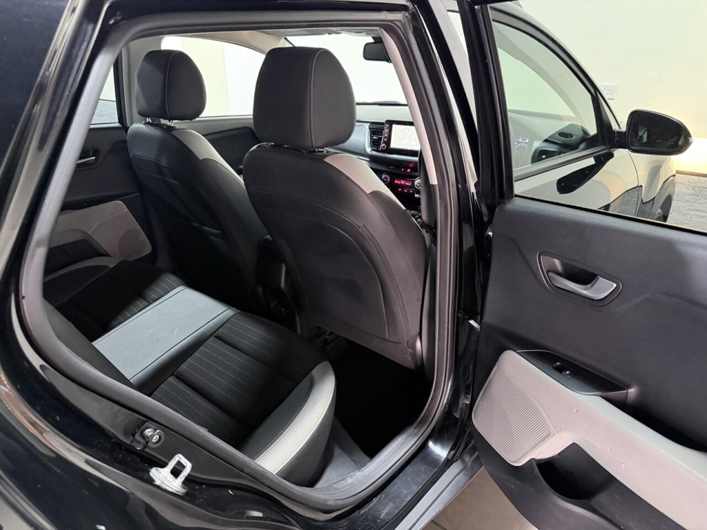 Used Kia Stonic 2019 for sale - 77655172: Photo 29