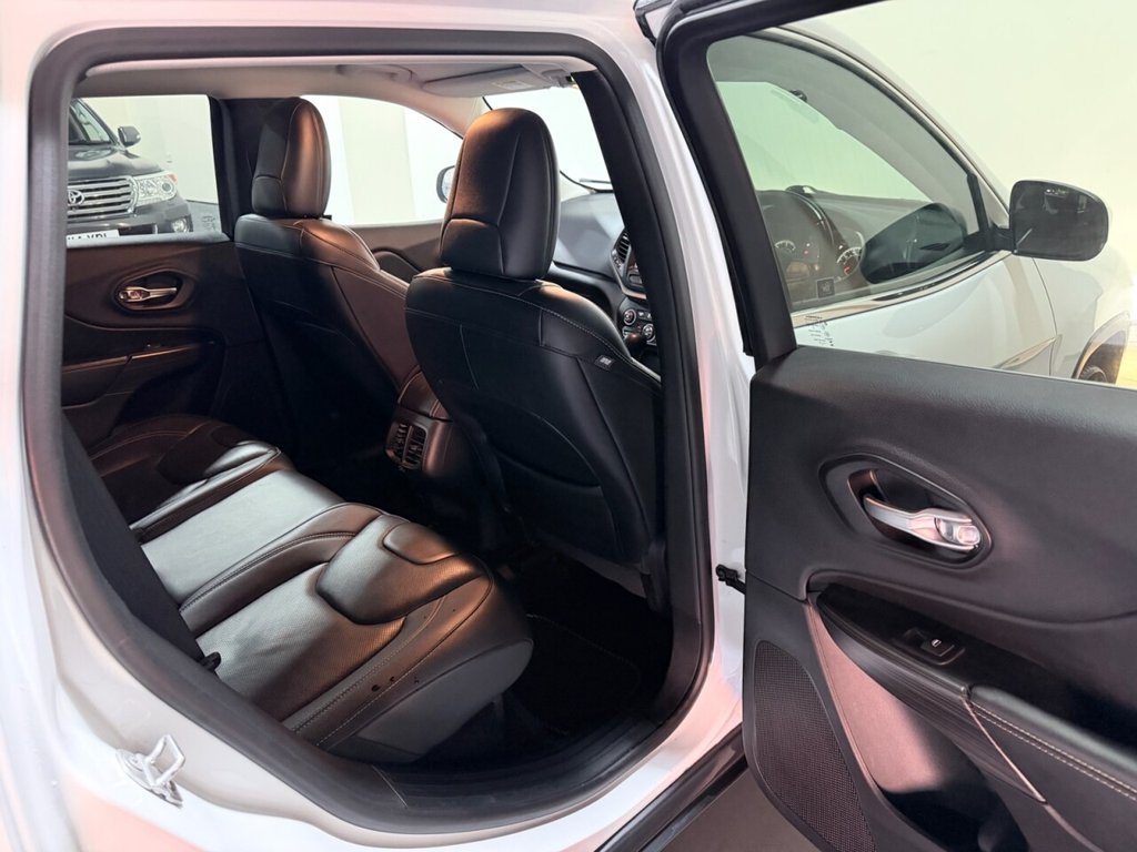 Used Jeep Cherokee 2015 for sale - 77355682: Photo 28