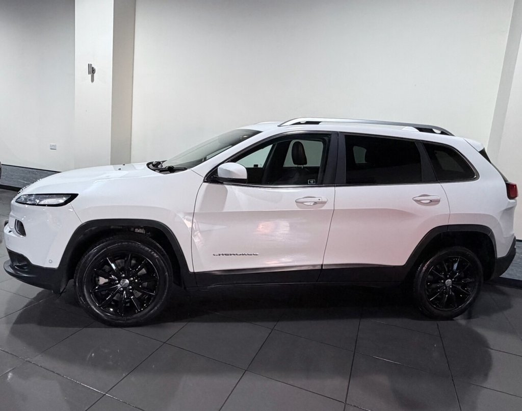 Used Jeep Cherokee 2015 for sale - 77355682: Photo 4