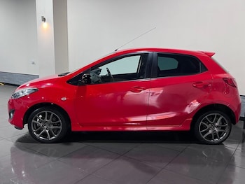 Used Mazda Mazda2 2013 for sale - 75801425: Photo