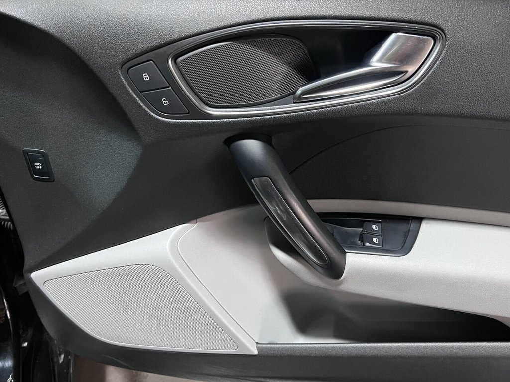 Used Audi A1 2011 for sale - 76631786: Photo 22