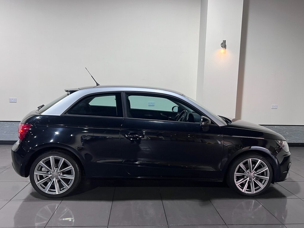 Used Audi A1 2011 for sale - 76631786: Photo 3
