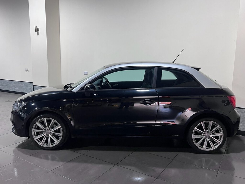 Used Audi A1 2011 for sale - 76631786: Photo 4