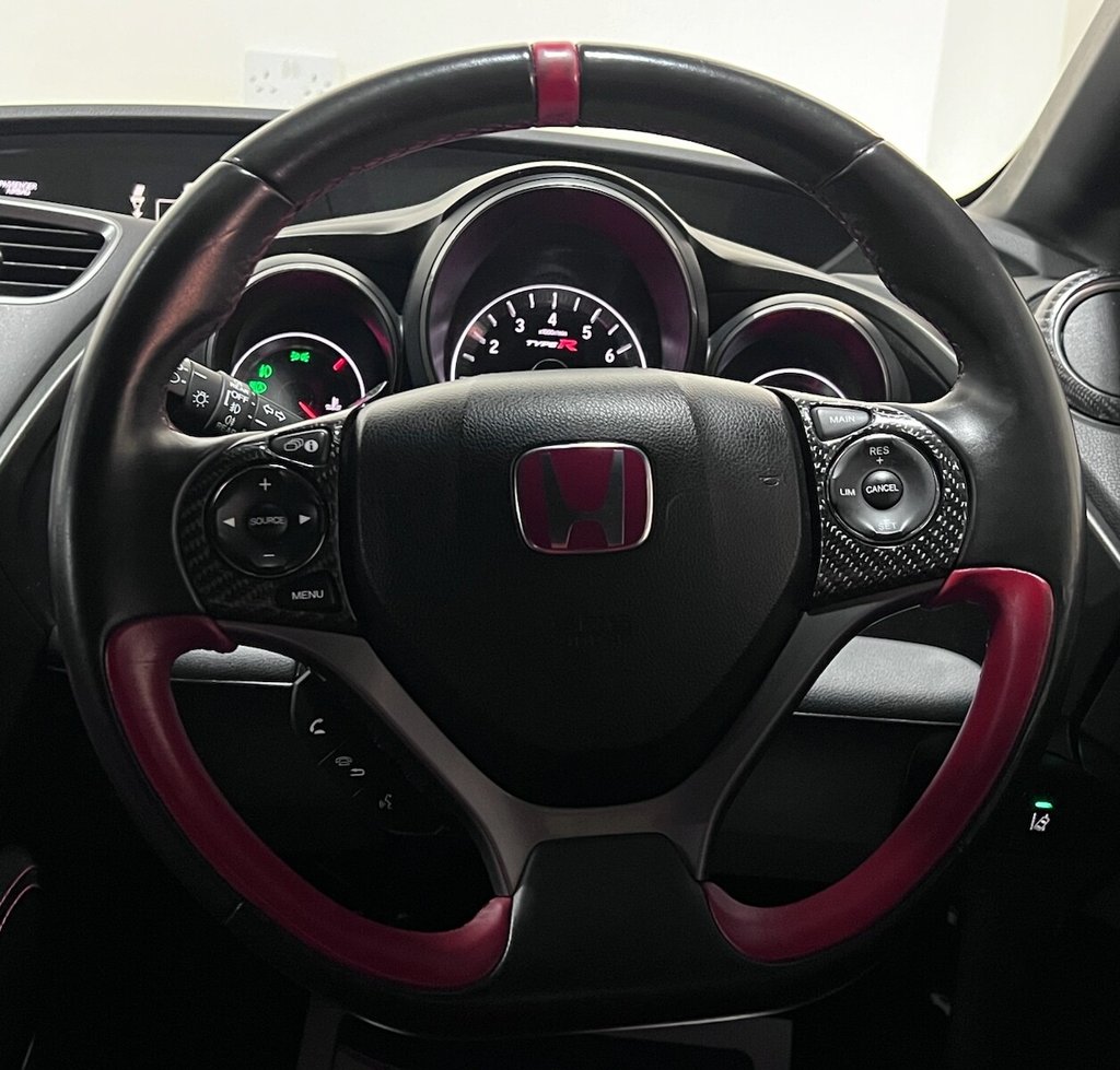 Used Honda Civic 2016 for sale - 76202371: Photo 8