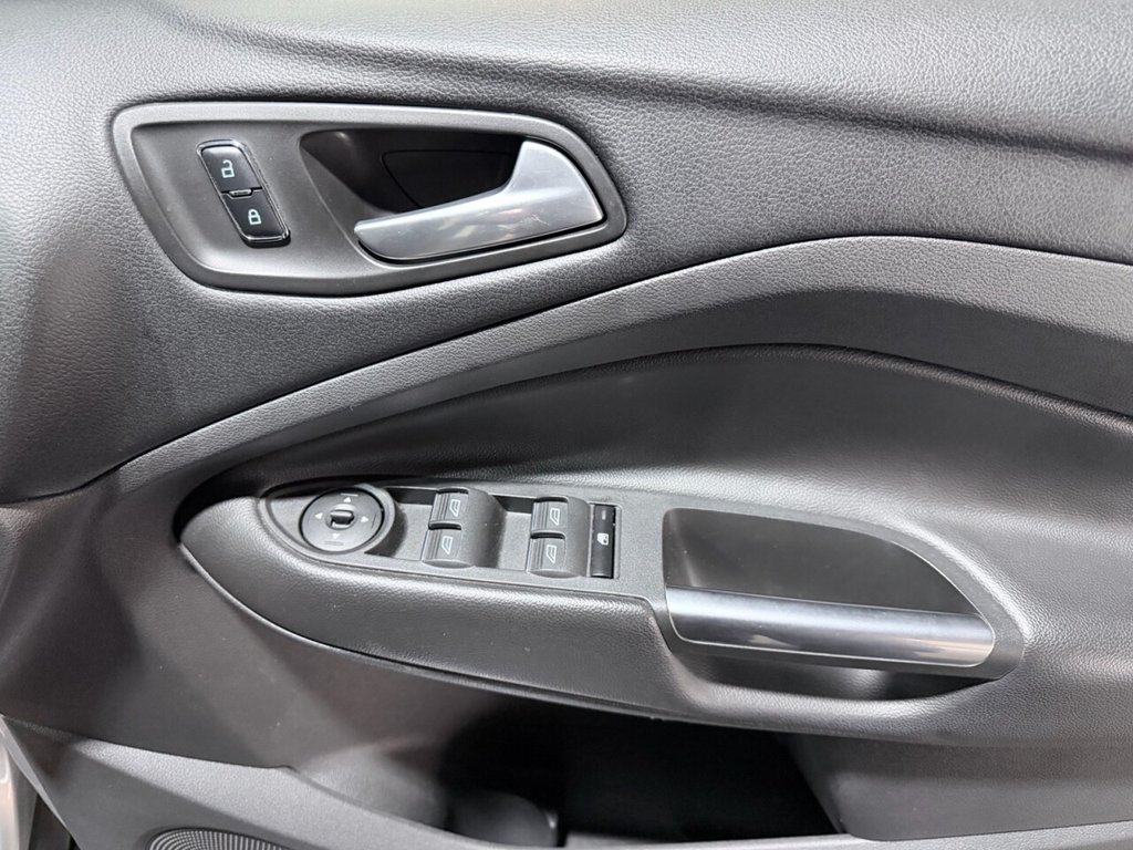 Used Ford Kuga 2016 for sale - 76711533: Photo 21