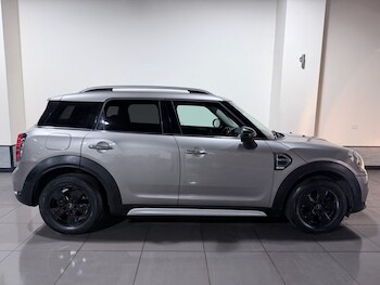 Used MINI Countryman 2017 for sale - 77582902: Photo