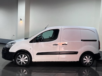 Used Citroen Berlingo 2017 for sale - 76147342: Photo