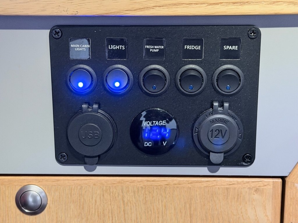 Used Volkswagen Transporter 2012 for sale - 77936485: Photo 23