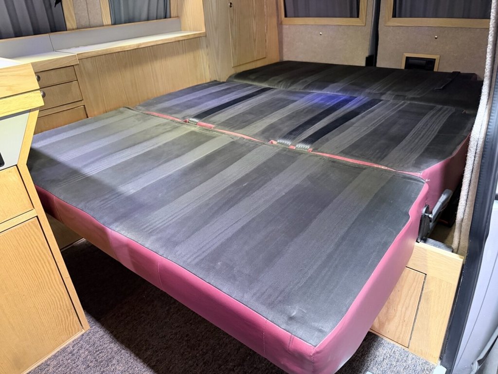 Used Volkswagen Transporter 2012 for sale - 77936485: Photo 32