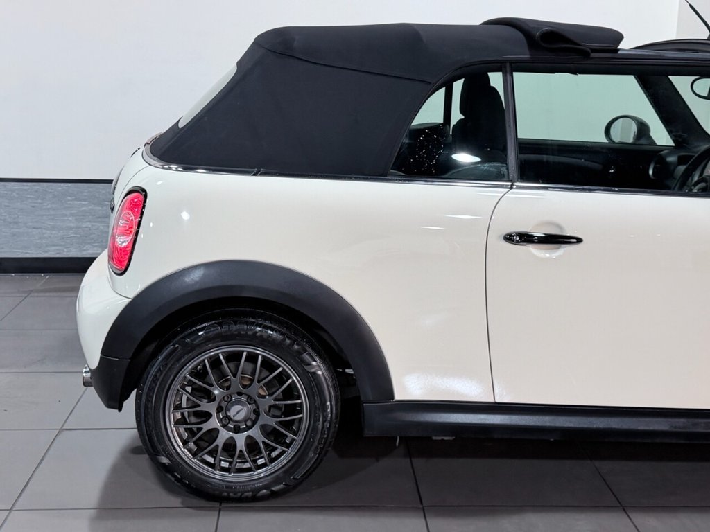 Used MINI Convertible 2014 for sale - 77399756: Photo 15