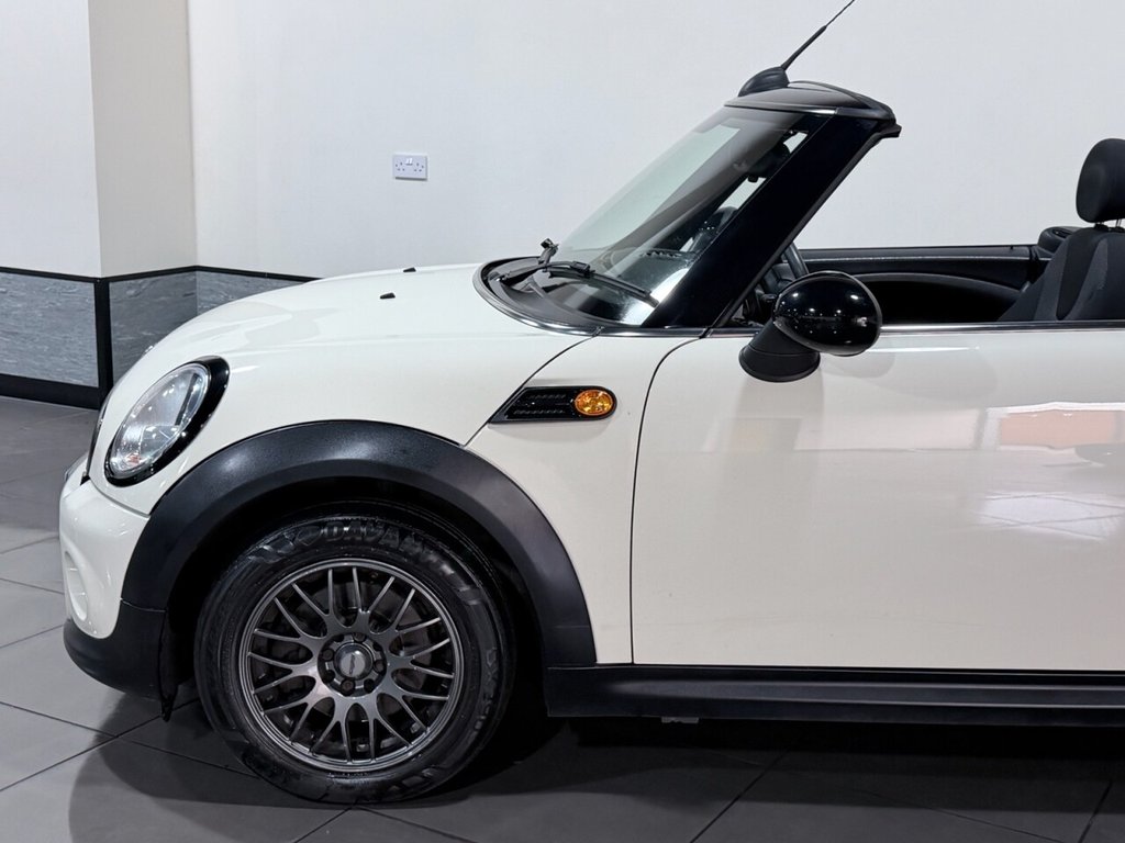 Used MINI Convertible 2014 for sale - 77399756: Photo 17